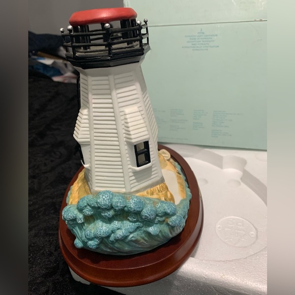 Partylite Plymouth Light Lighthouse P7796. Tealight candle holder - Picture 4 of 5